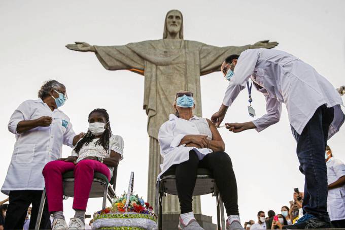 2021-01-18T213652Z_1007469009_RC2LAL9ORTL0_RTRMADP_3_HEALTH-CORONAVIRUS-BRAZIL